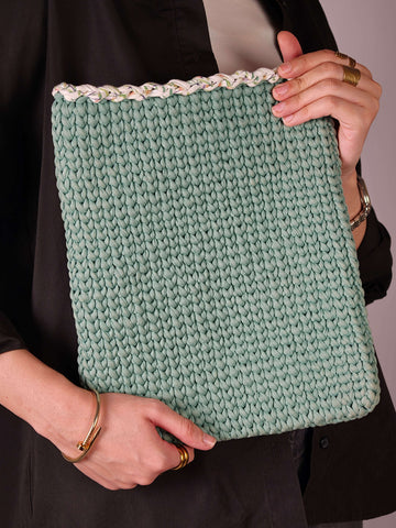 Sweetie - Crochet Laptop Sleeve