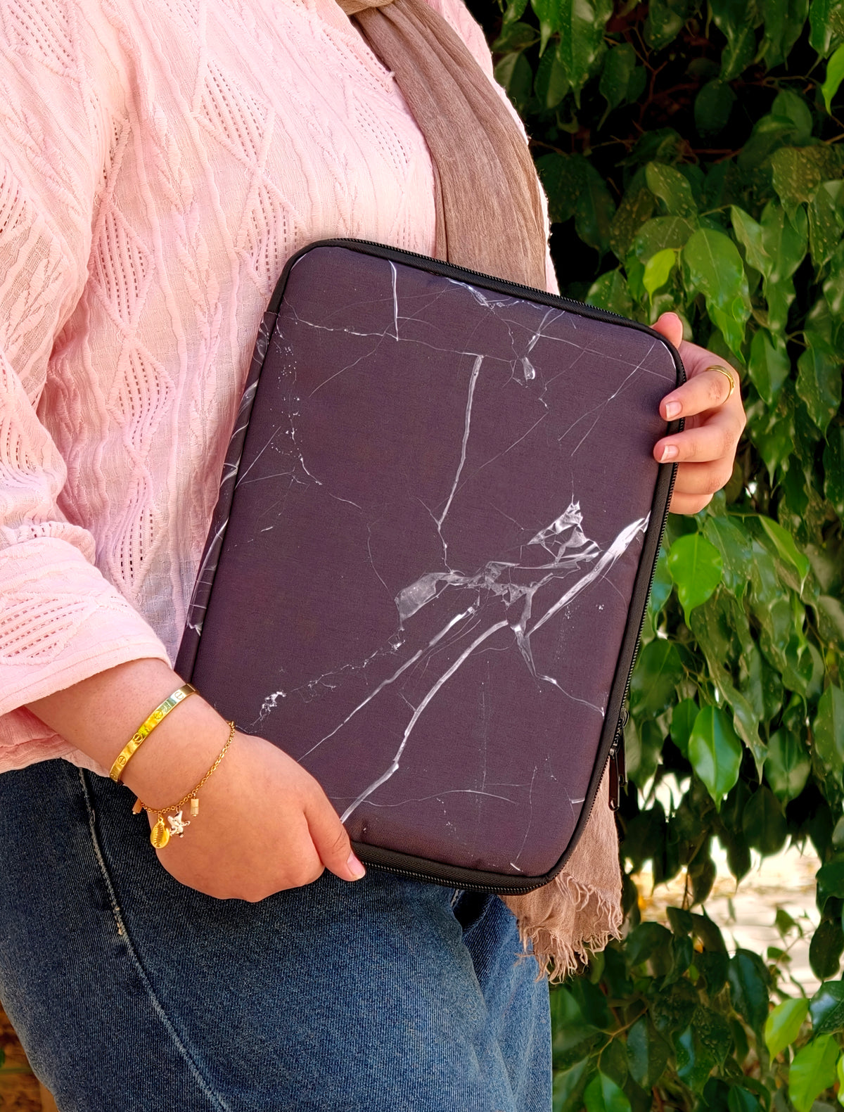 Dark Marble - Tablet Sleeve